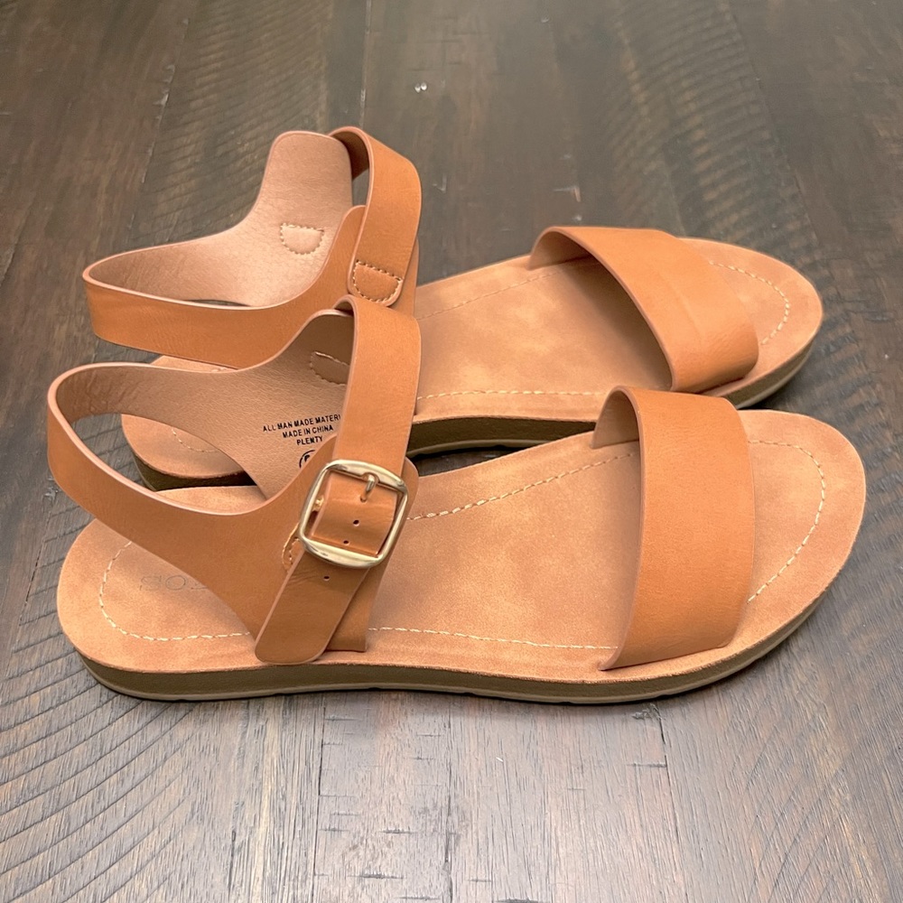 SOLANZ Women’s Brown/Tan Sandals Size 8